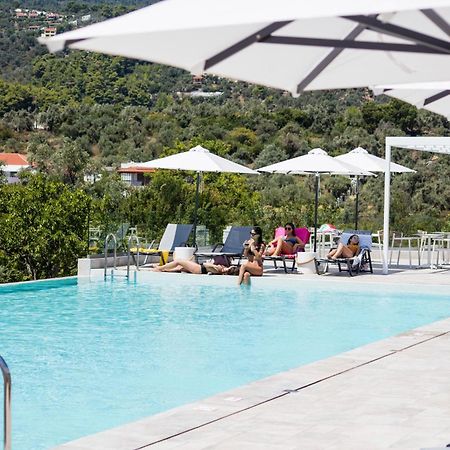 Amira Aparthotel Skiathos Town Exterior photo