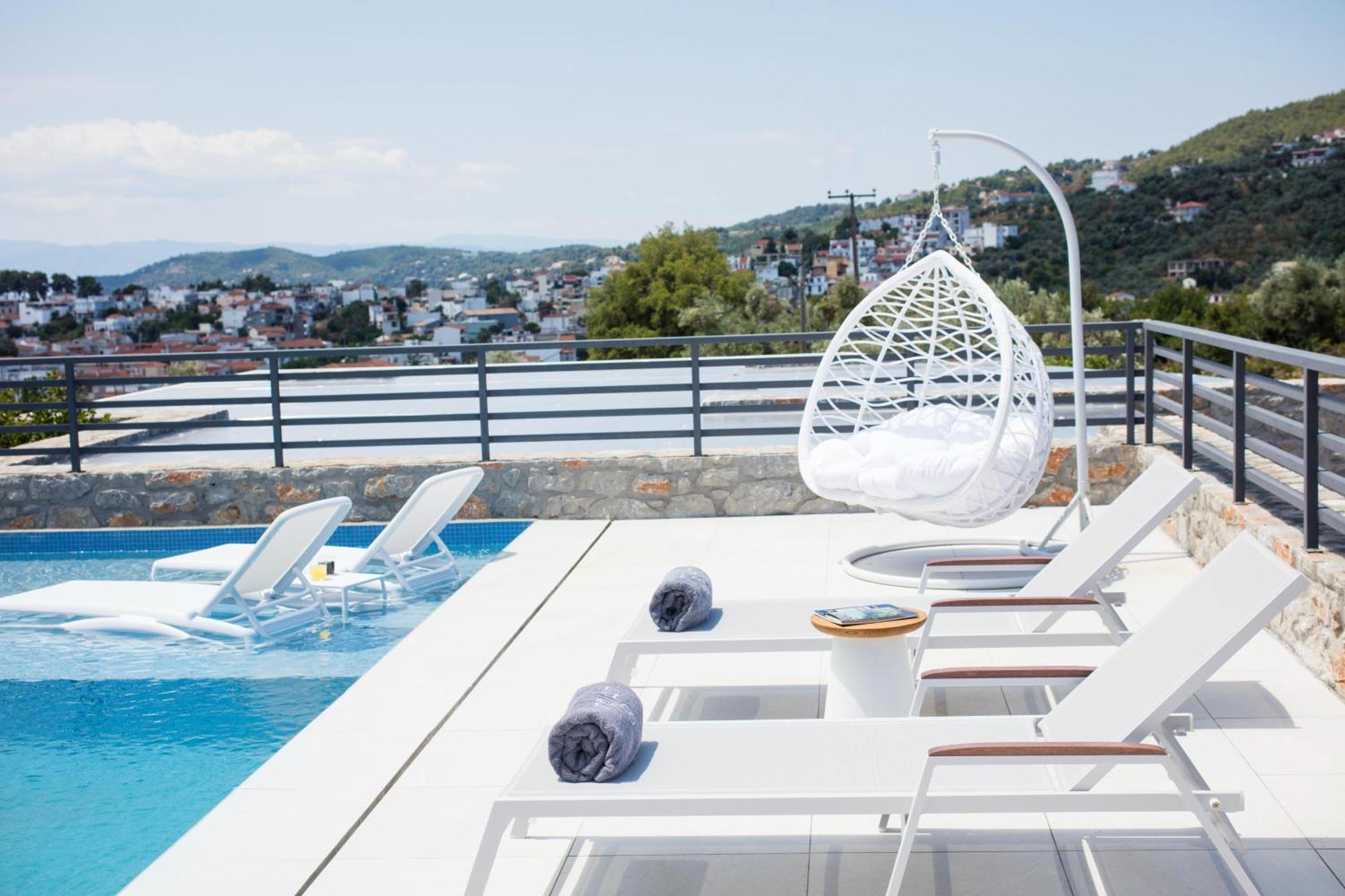 Amira Aparthotel Skiathos Town Exterior photo