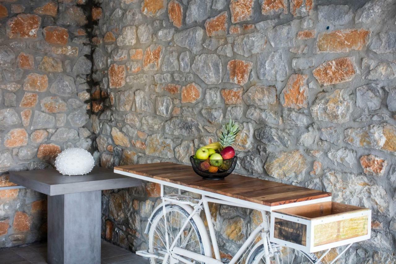 Amira Aparthotel Skiathos Town Exterior photo