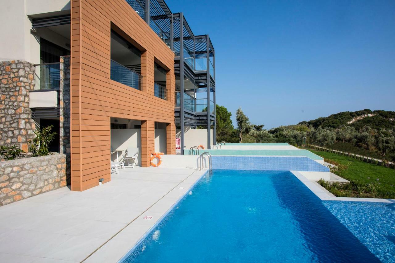 Amira Aparthotel Skiathos Town Exterior photo