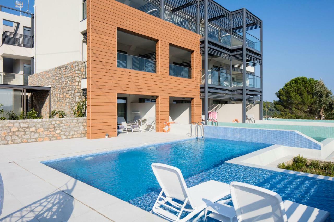 Amira Aparthotel Skiathos Town Exterior photo